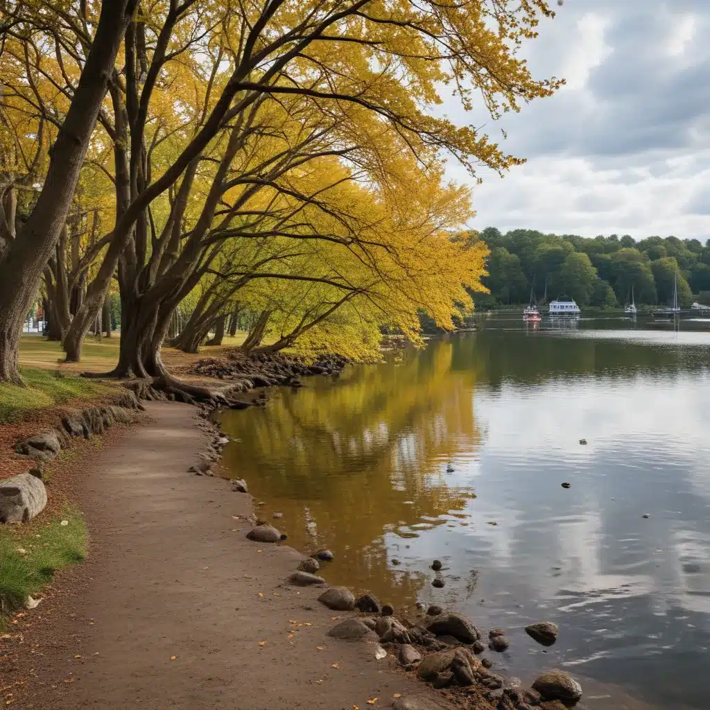 Savoring the Scenery: Exploring Seasonal Highlights at The Loch & Quay